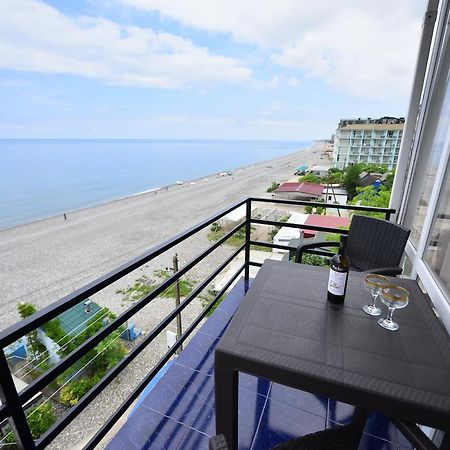 Hotel Lazuri In Kvariati Eksteriør billede